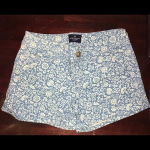 American Eagle Shorts Midi Size 2 - Floral